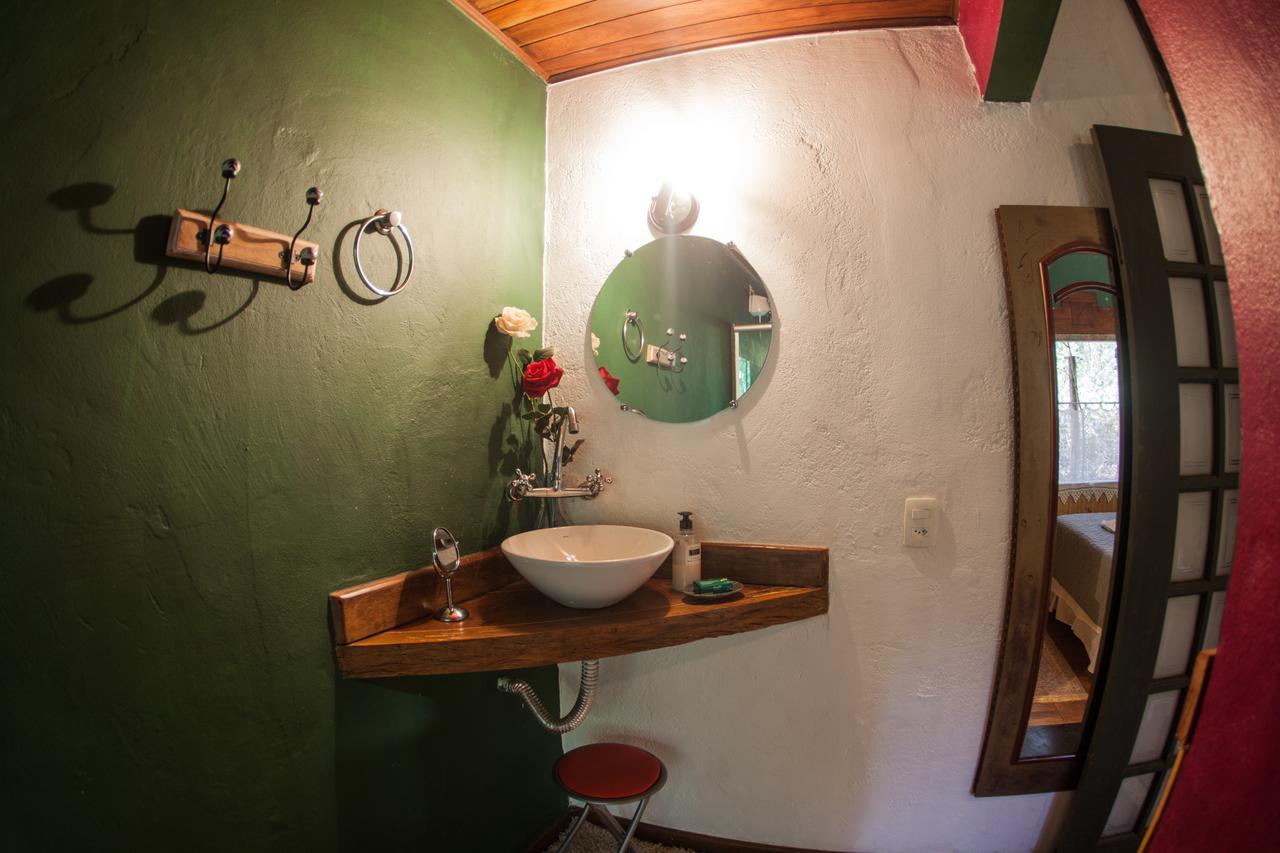 Casa Iris De Van Gogh Hotell Brumadinho Exteriör bild